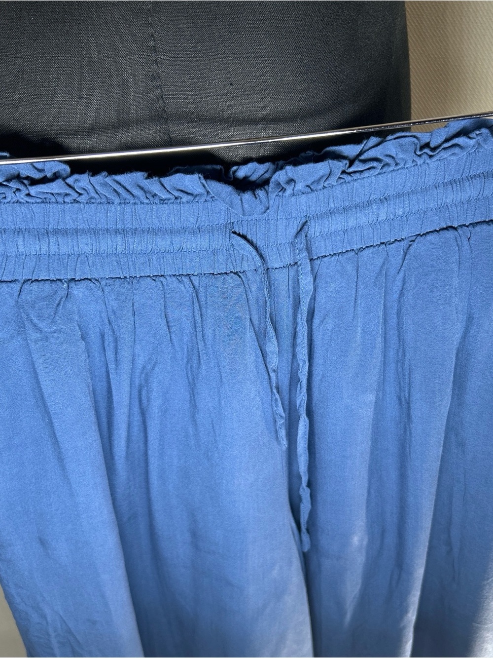 Dokotoo size L Wide Leg Smocked Waist Pants - Blue - Picture 3 of 8